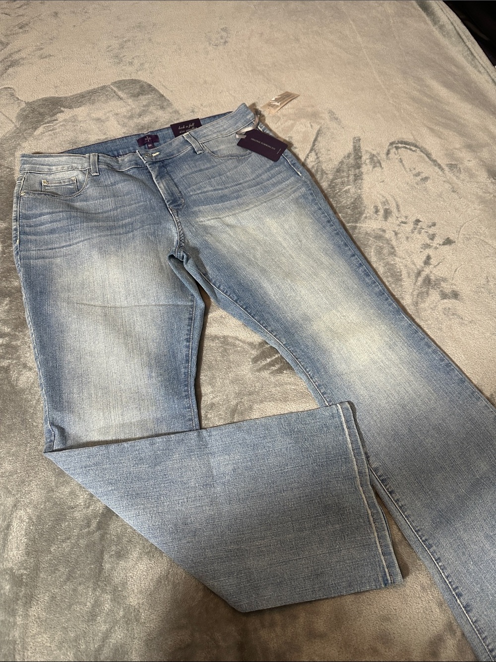 NWTS NYDJ Light Blue Mini Boot cut Jeans Sz 18P